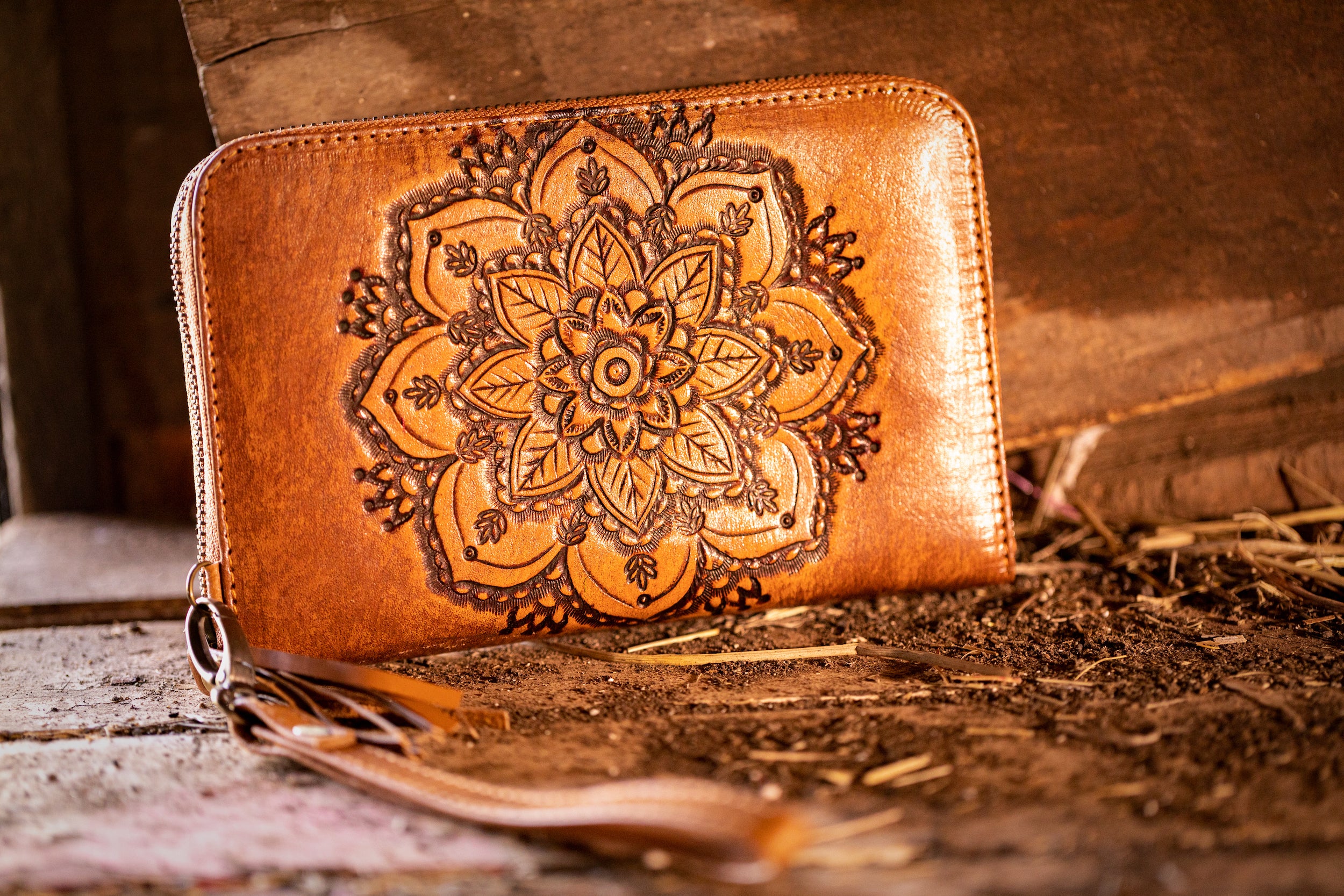 Lisa - Leather Mandala Wallet