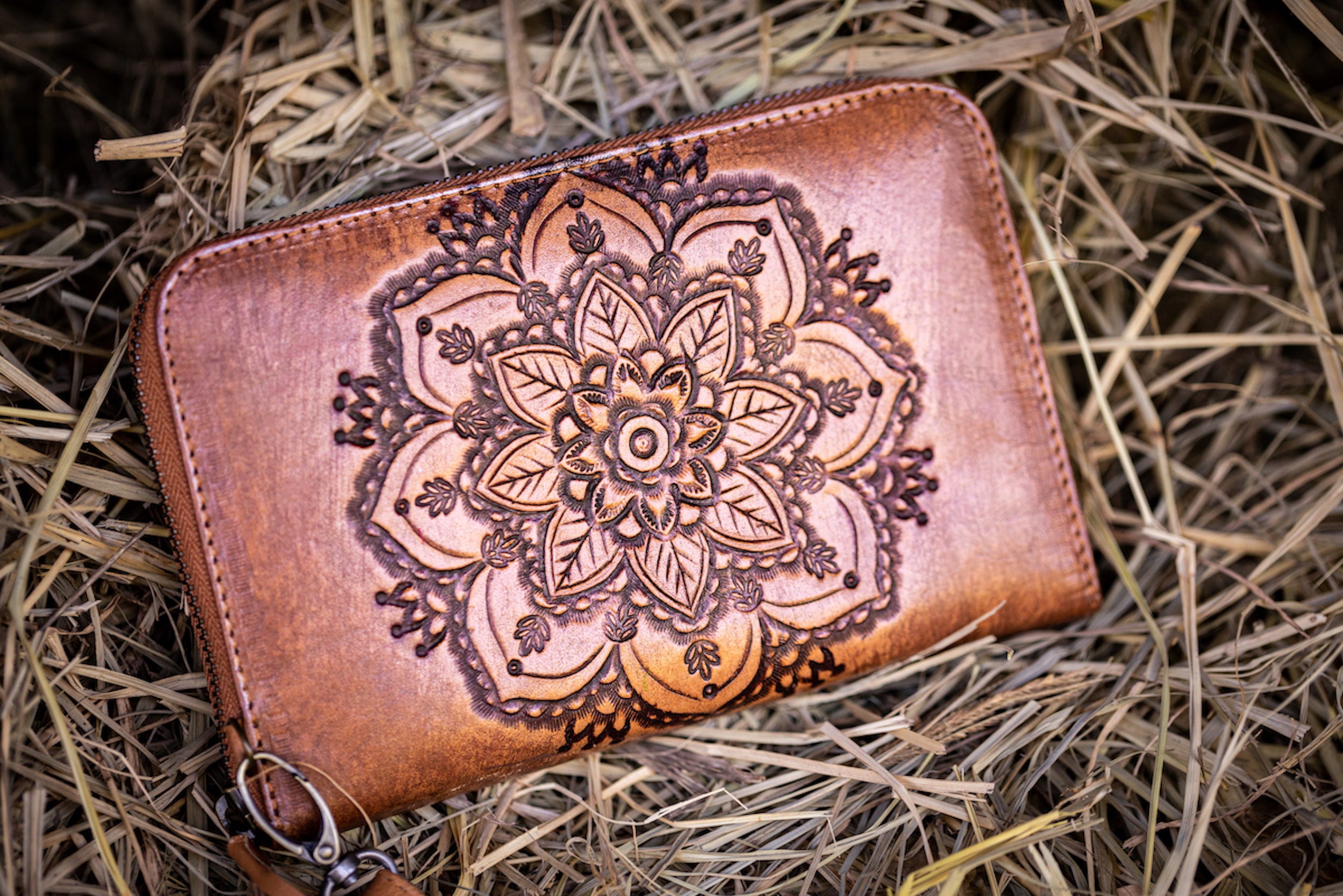 Lisa - Leather Mandala Wallet