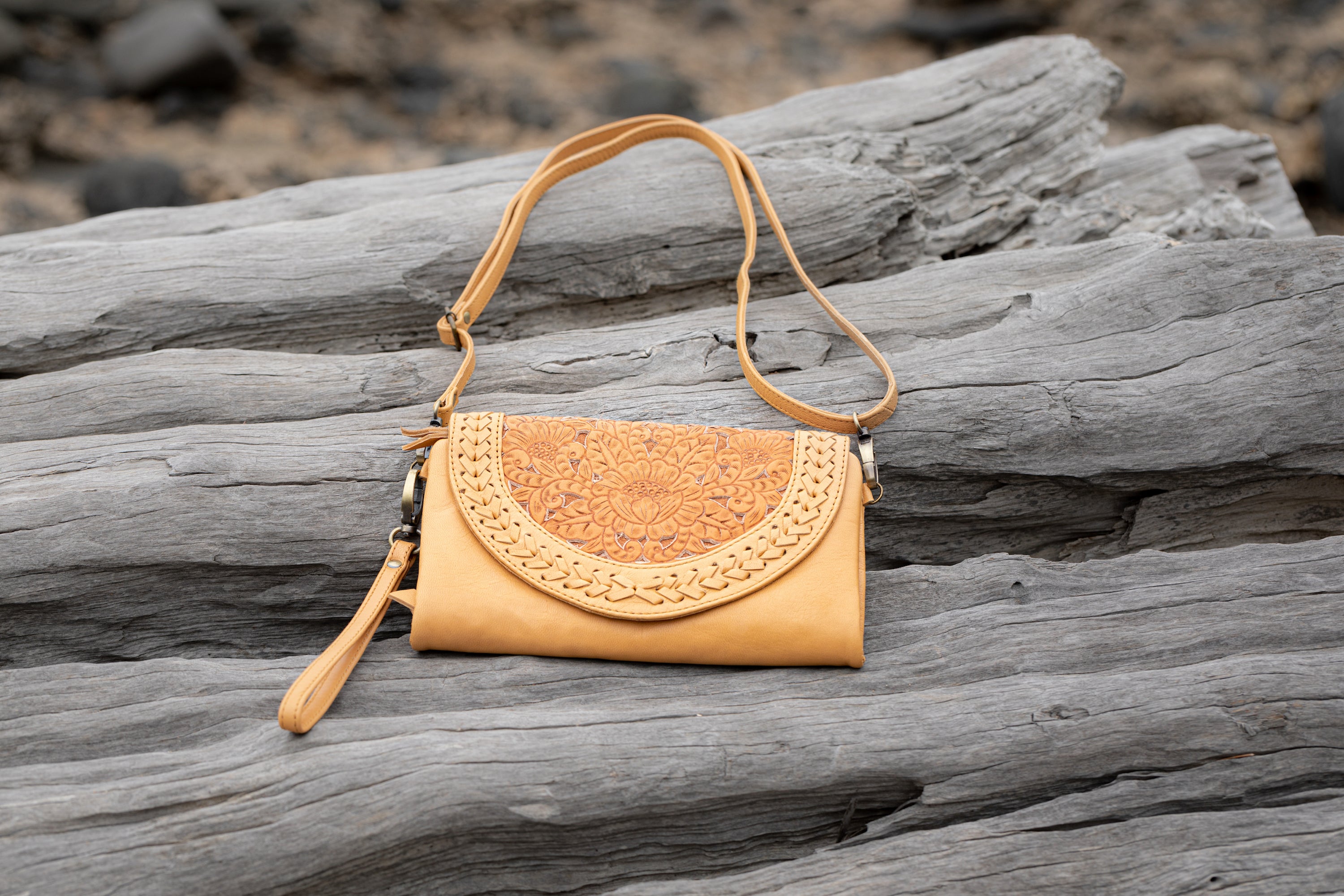 Fleur Leather Crossbody Wallet