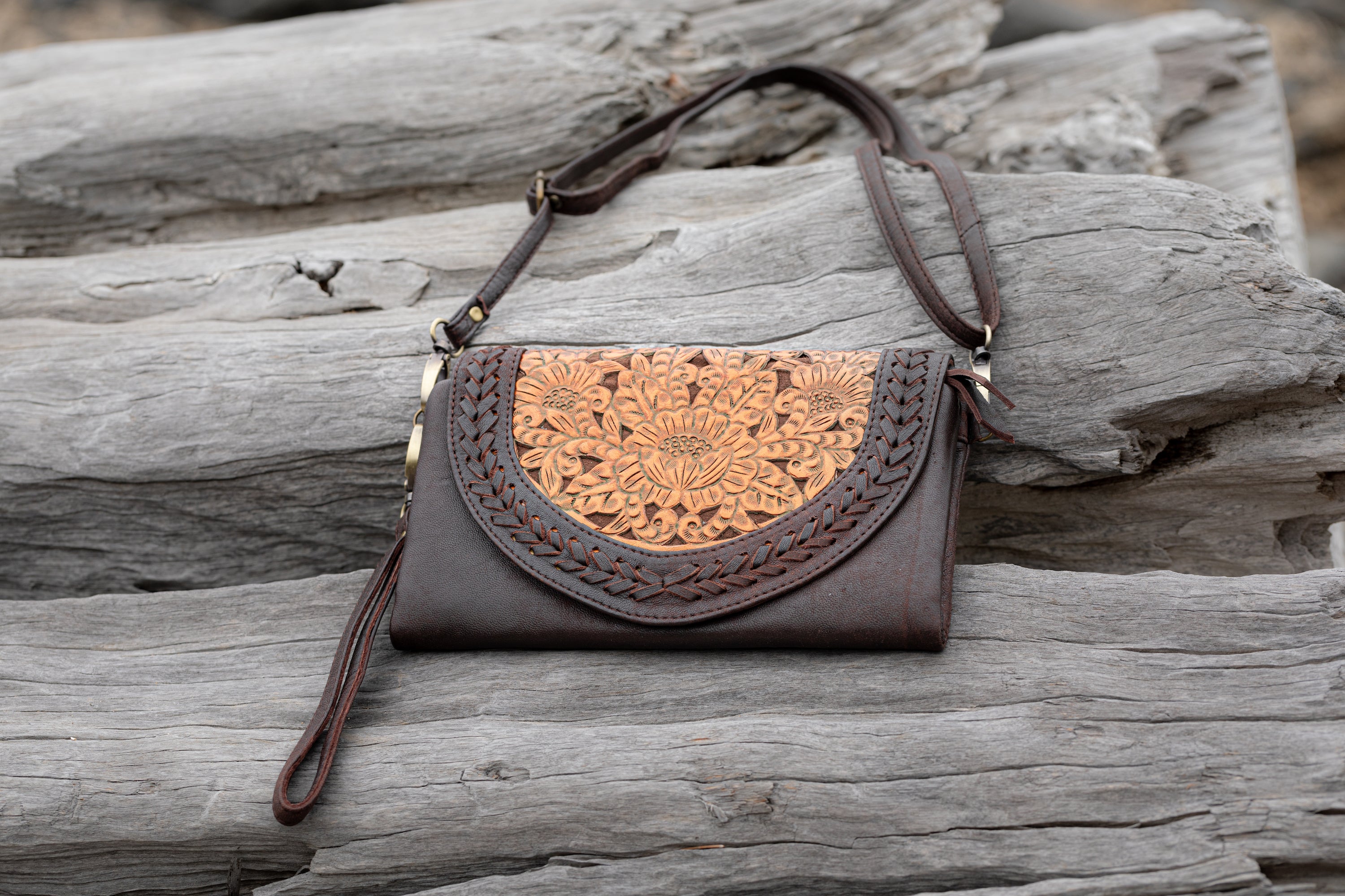 Fleur Leather Crossbody Wallet