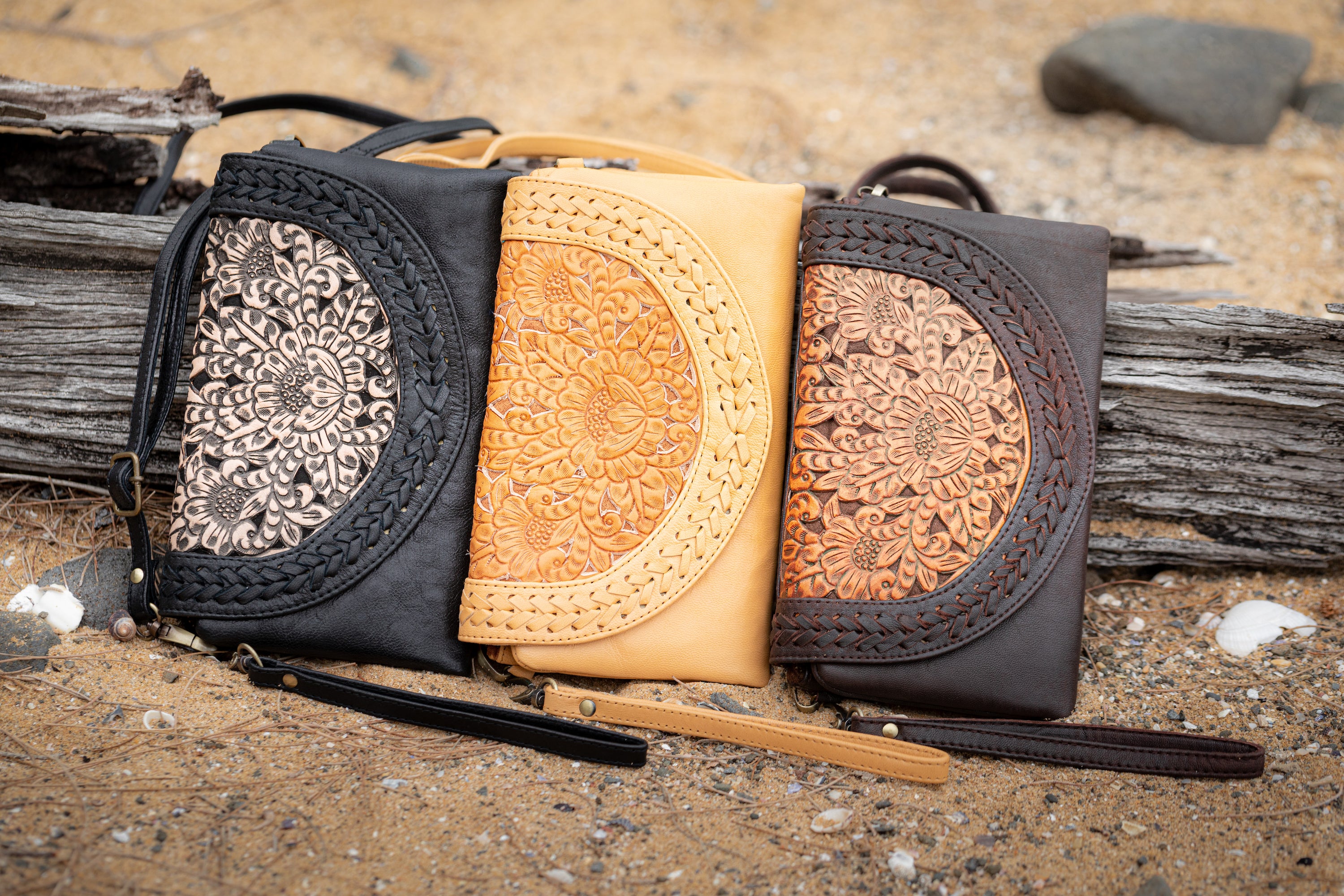 Fleur Leather Crossbody Wallet