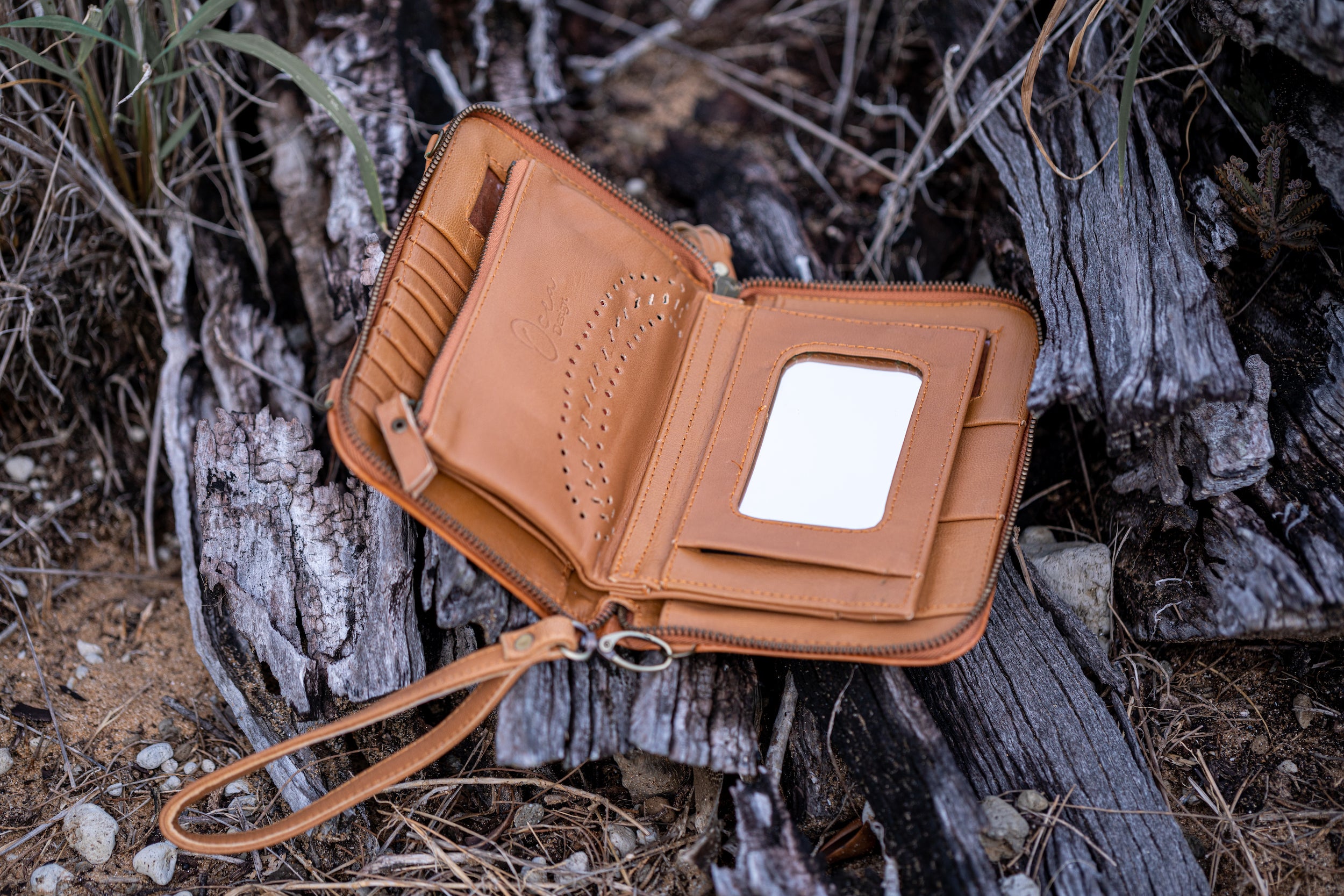 Lisa - Leather Mandala Wallet